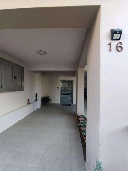 Modern Apartment Near Airport, Port & Beach Nea Alikarnassos Extérieur photo